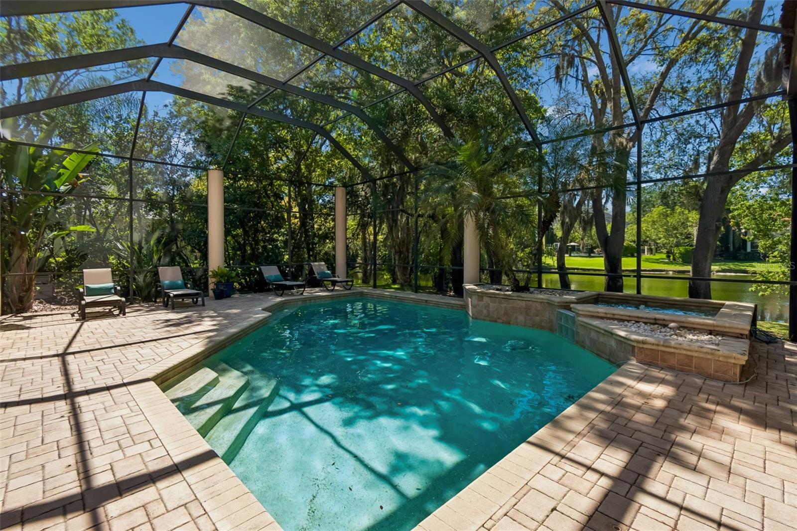 Listing photo id 23 for 17008 Madres De Avila