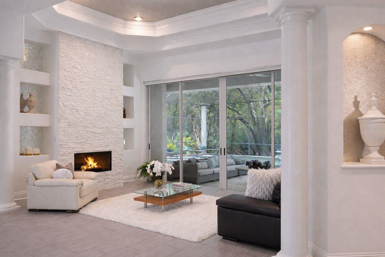 Listing photo id 1 for 17008 Madres De Avila