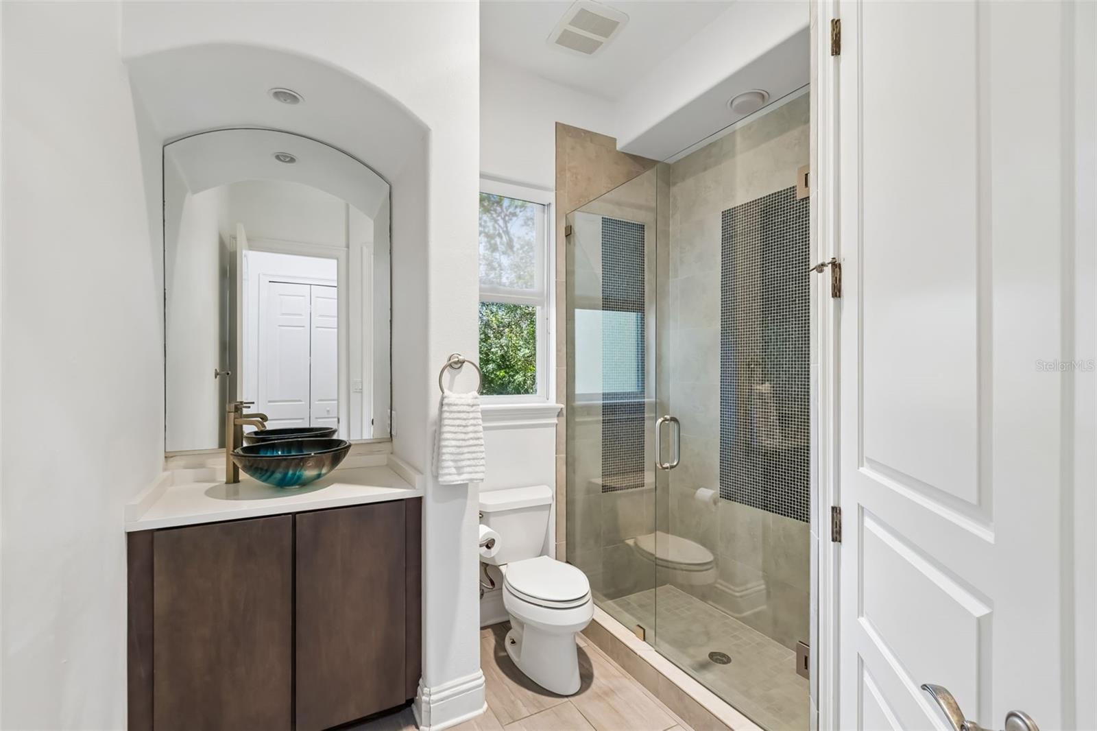 Listing photo id 32 for 17008 Madres De Avila