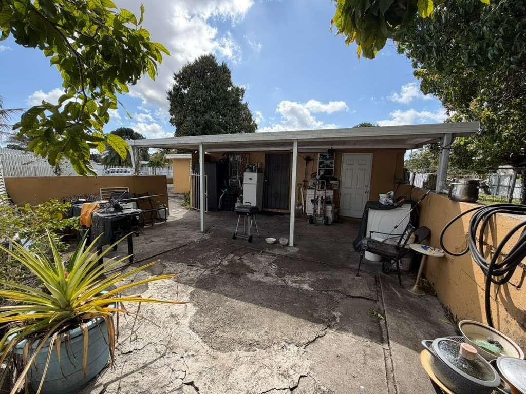 Image 28 of 45 For 9590 33rd Avenue