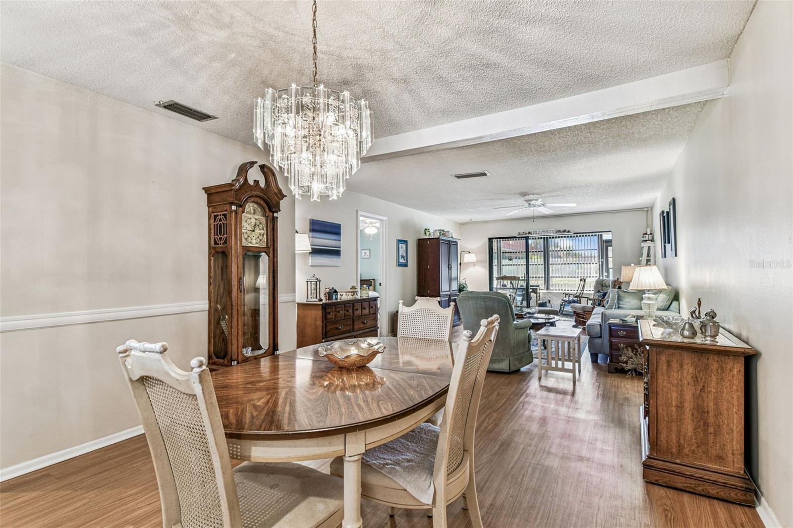 Image 11 of 15 For 19029 Us Highway 19 N 10d