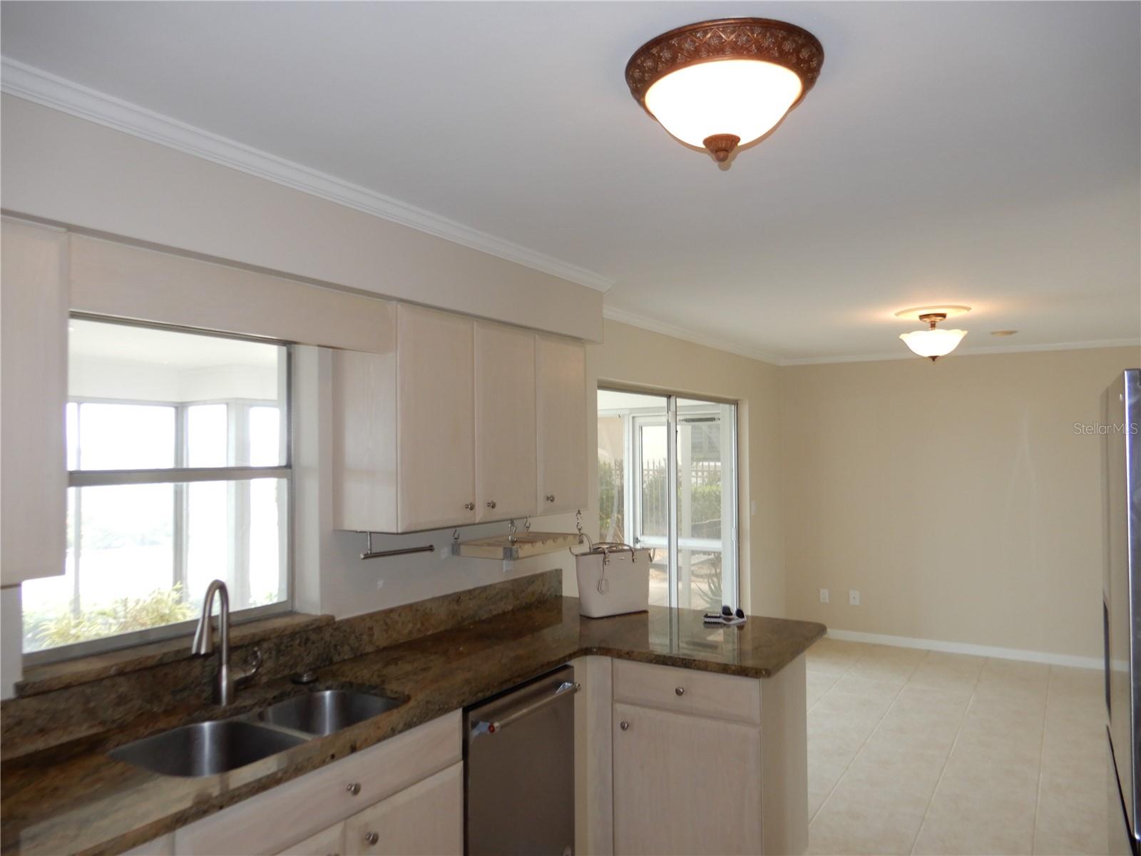 Image 15 of 26 For 337 1st Street W
