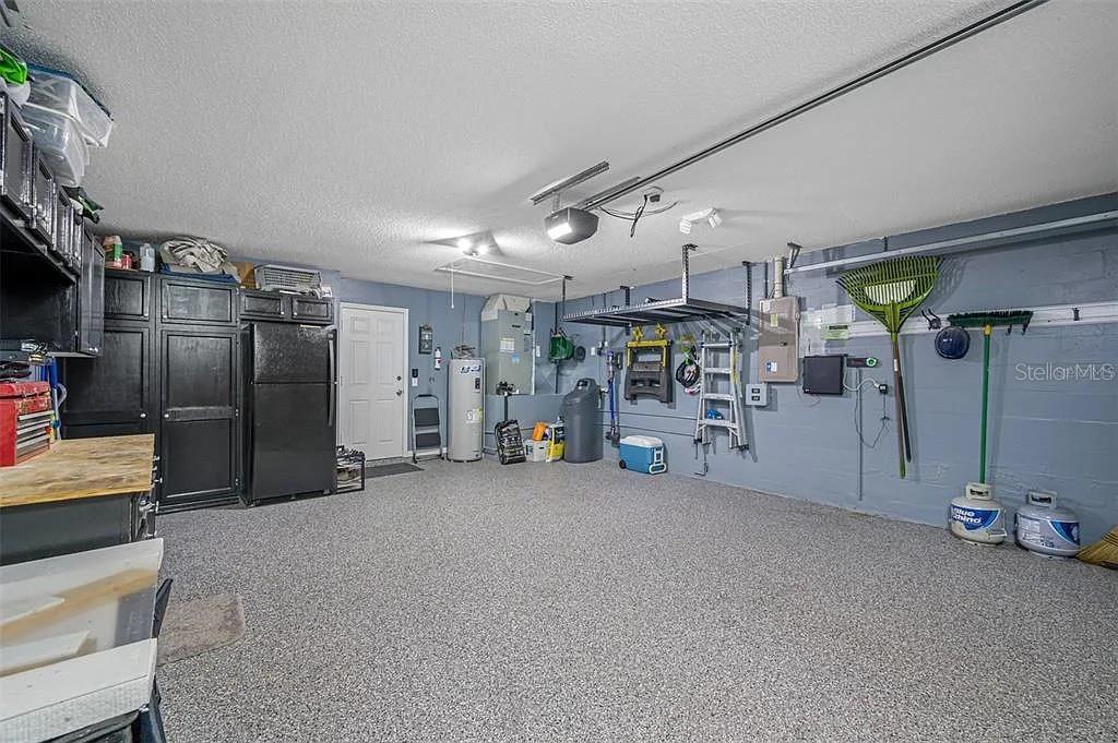 Image 37 of 68 For 13035 Royal George Avenue