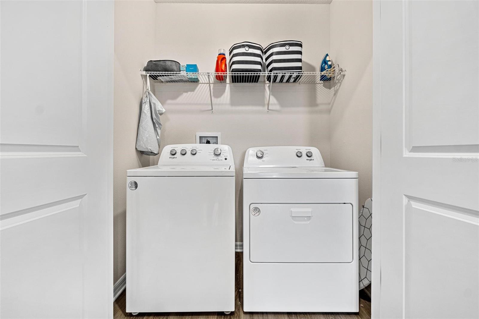 Image 18 of 35 For 829 Horizon Way