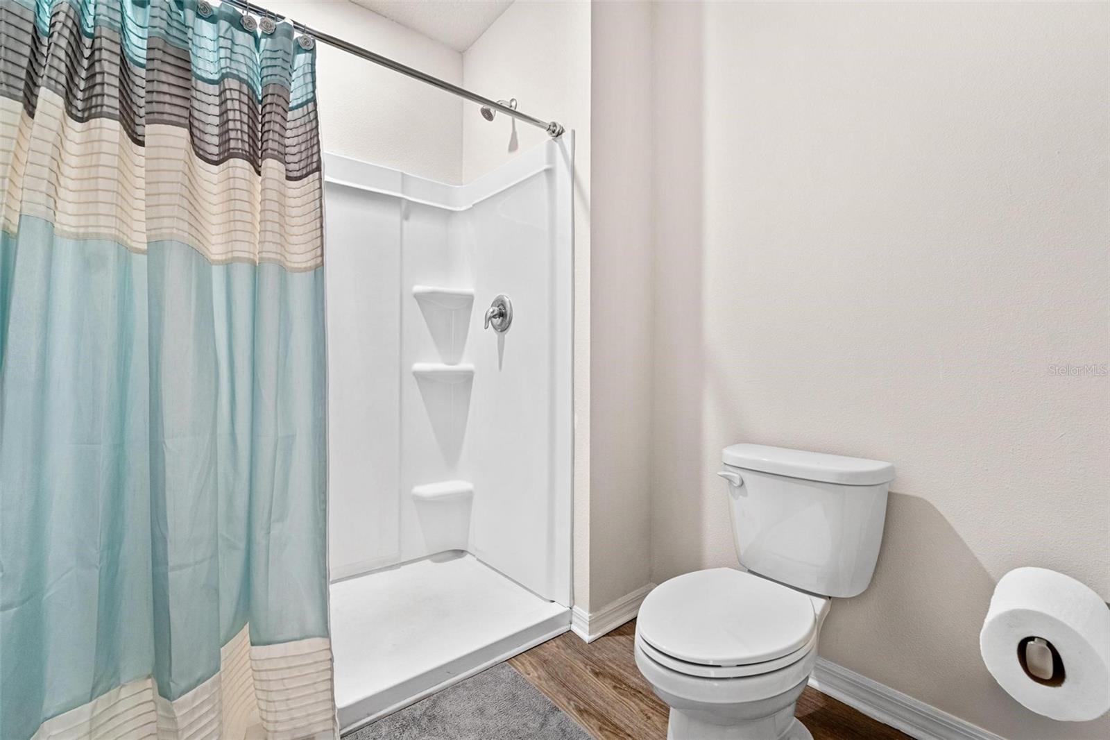 Image 23 of 35 For 829 Horizon Way