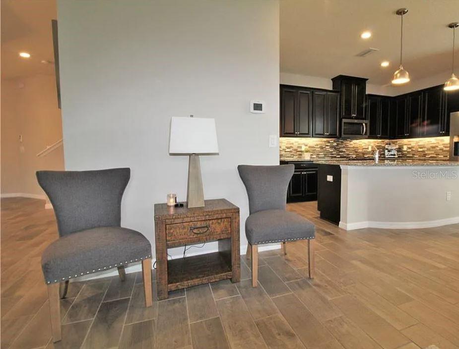 Image 14 of 49 For 1049 Multiflora Loop