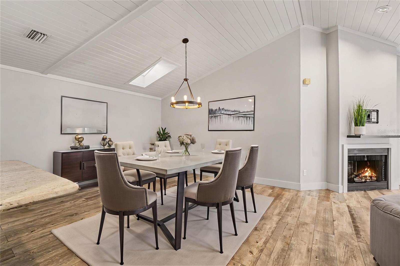 Image 10 of 31 For 13803 Lazy Oak Drive