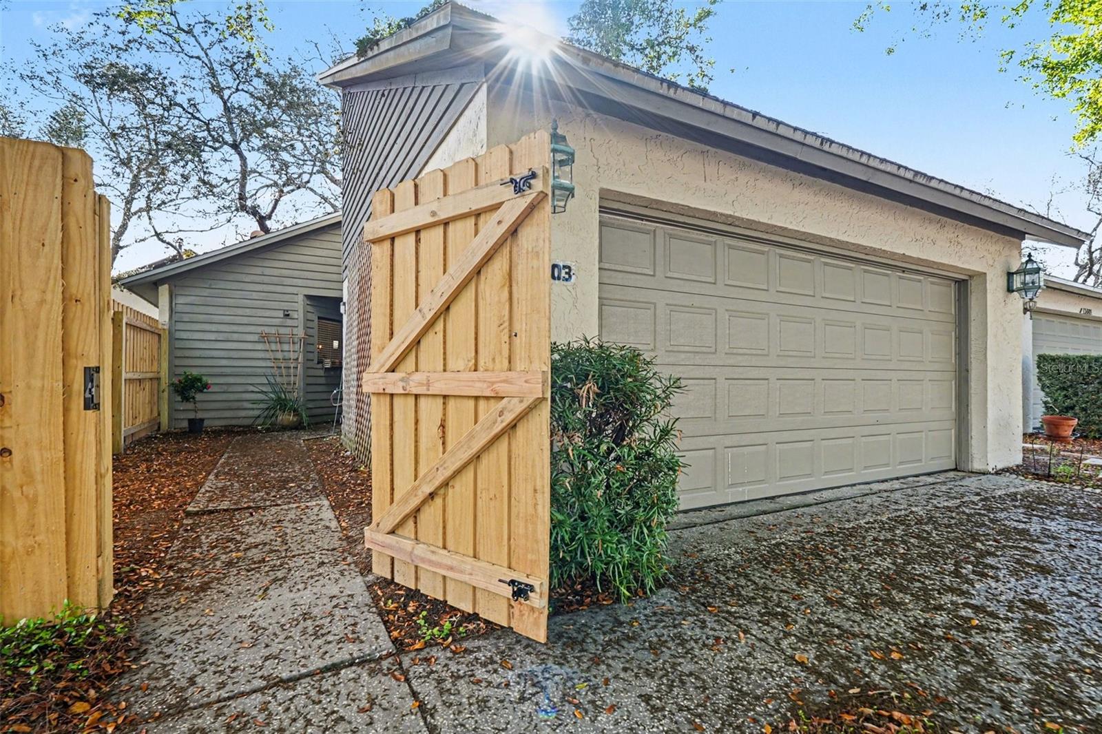 Image 3 of 31 For 13803 Lazy Oak Drive