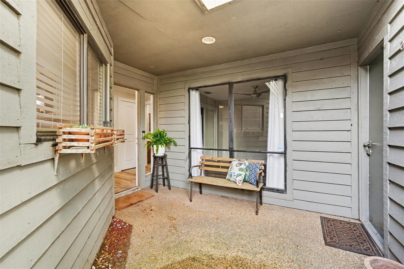 Image 4 of 31 For 13803 Lazy Oak Drive