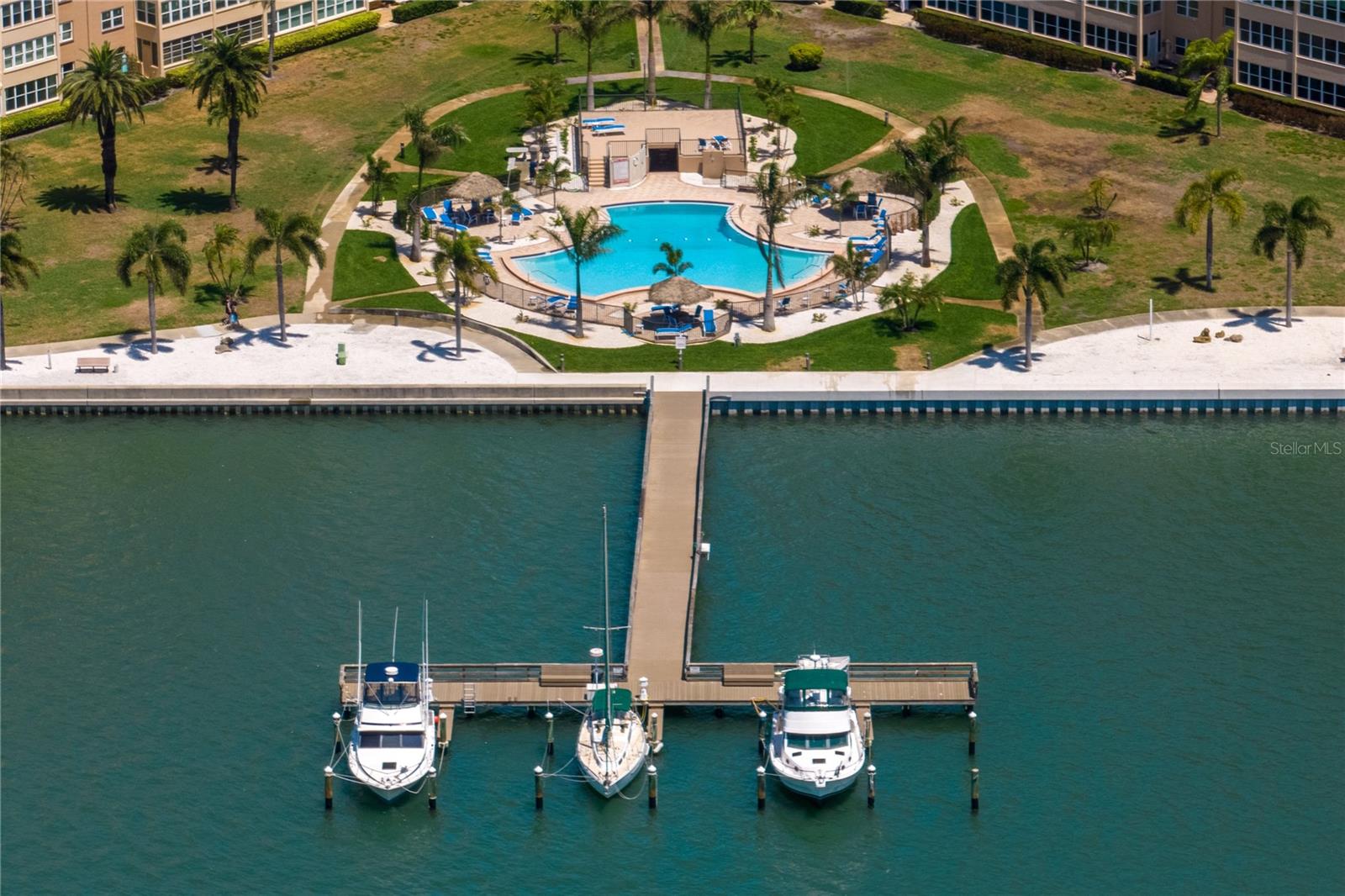 Image 41 of 53 For 5200 Brittany Drive S 4-1102