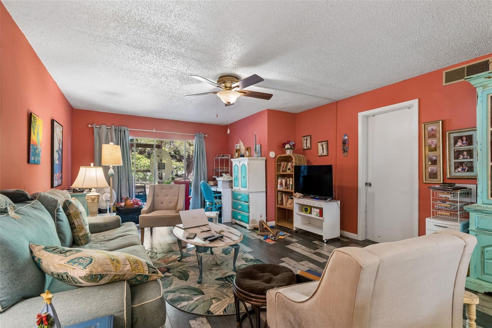 Image 12 of 53 For 865 Virginia Court 108