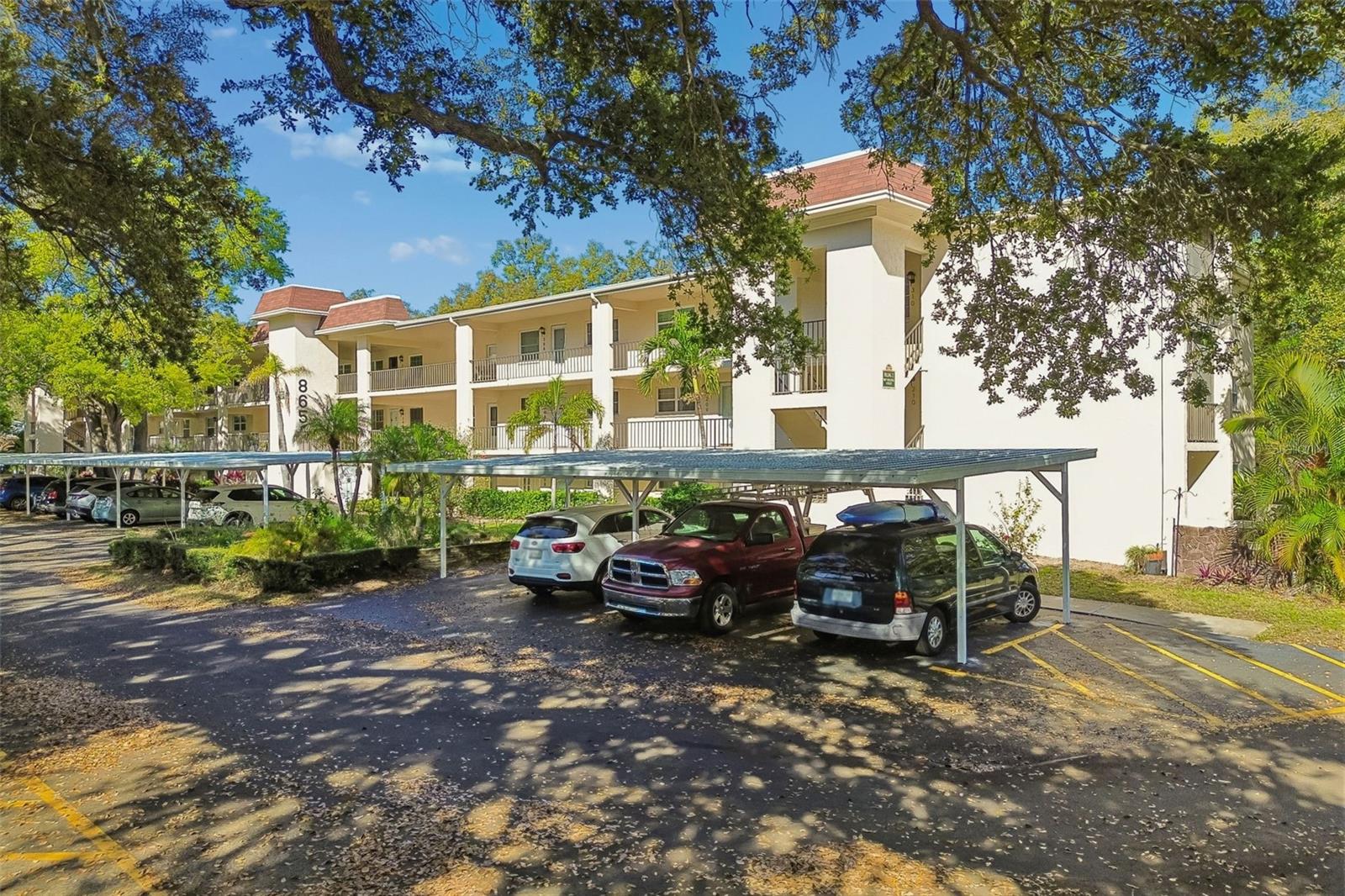 Image 37 of 53 For 865 Virginia Court 108