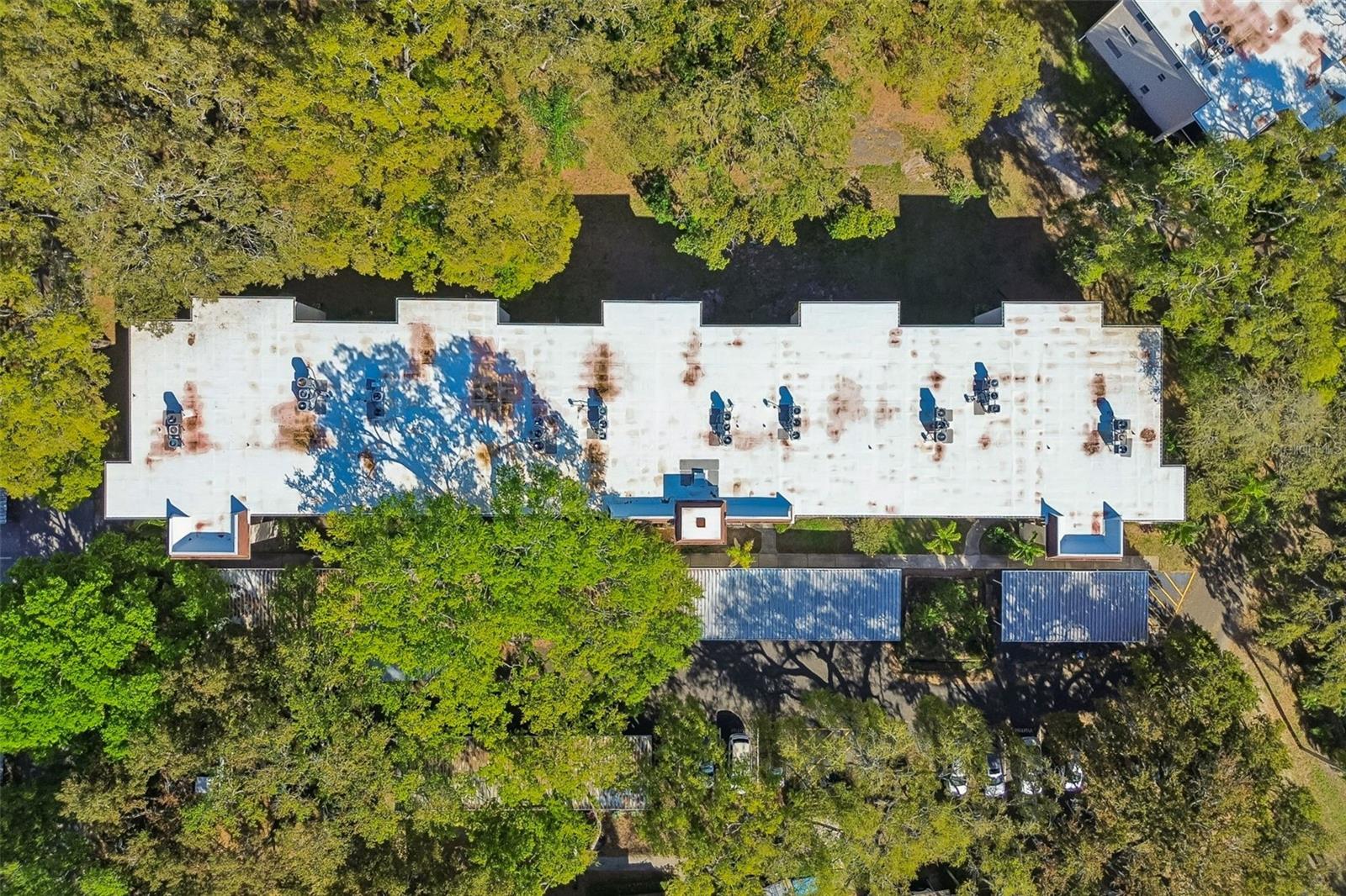 Image 38 of 53 For 865 Virginia Court 108