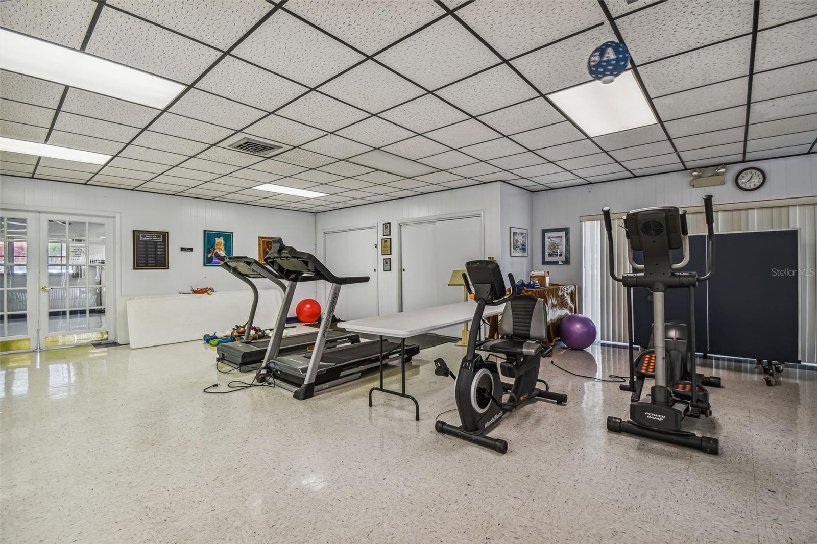 Image 43 of 53 For 865 Virginia Court 108