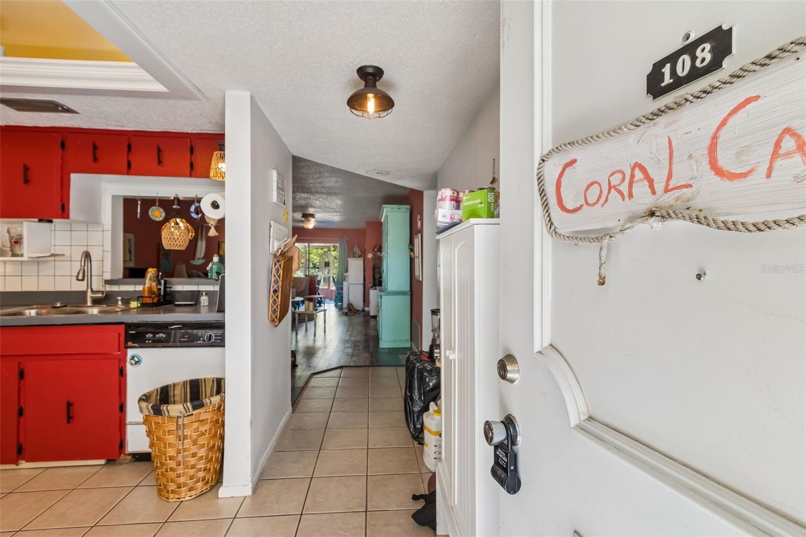 Image 8 of 53 For 865 Virginia Court 108