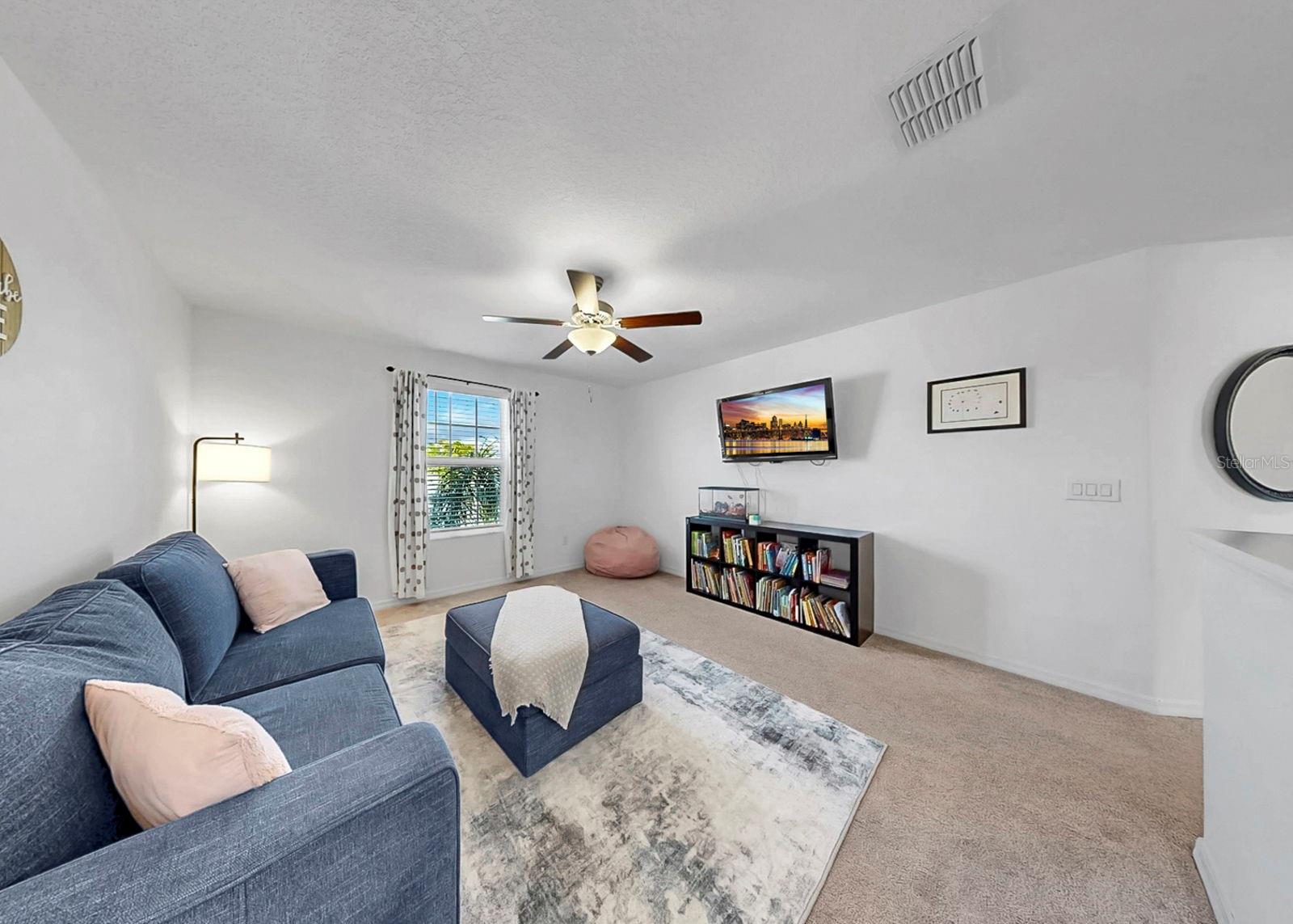 Image 21 of 67 For 13249 Great Plains Drive