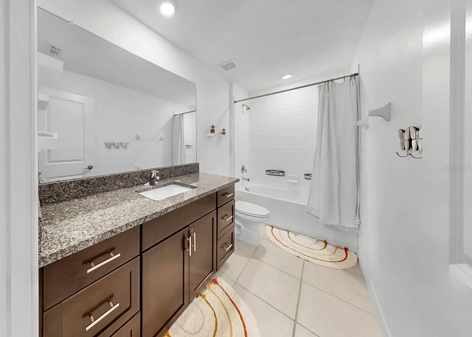 Image 33 of 67 For 13249 Great Plains Drive