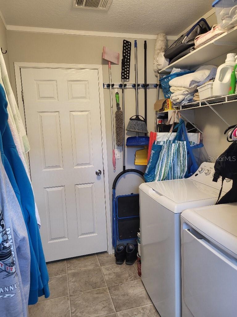 Image 19 of 21 For 156 Sand Pebble Circle