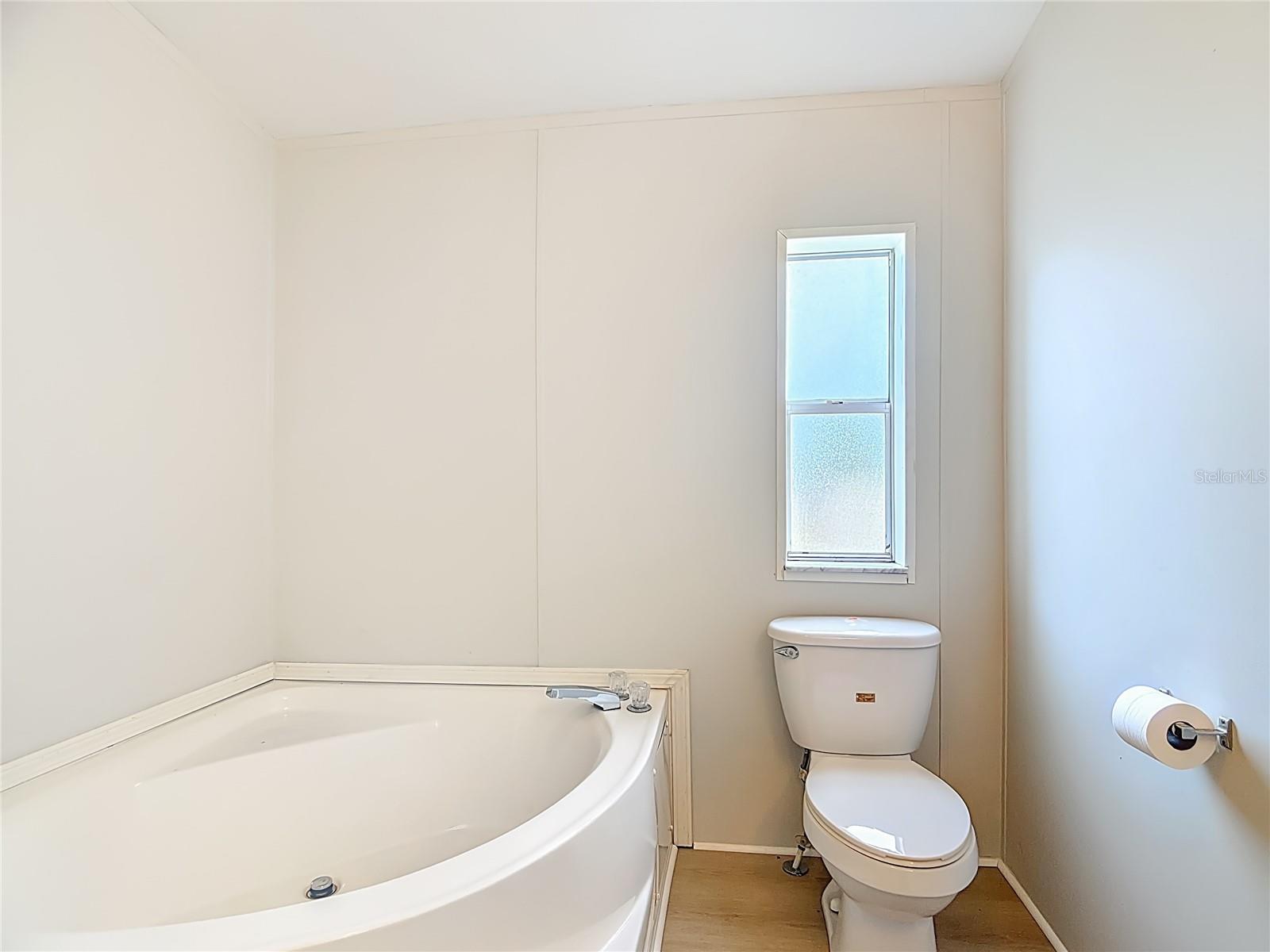 Image 17 of 33 For 4433 Roundup Drive