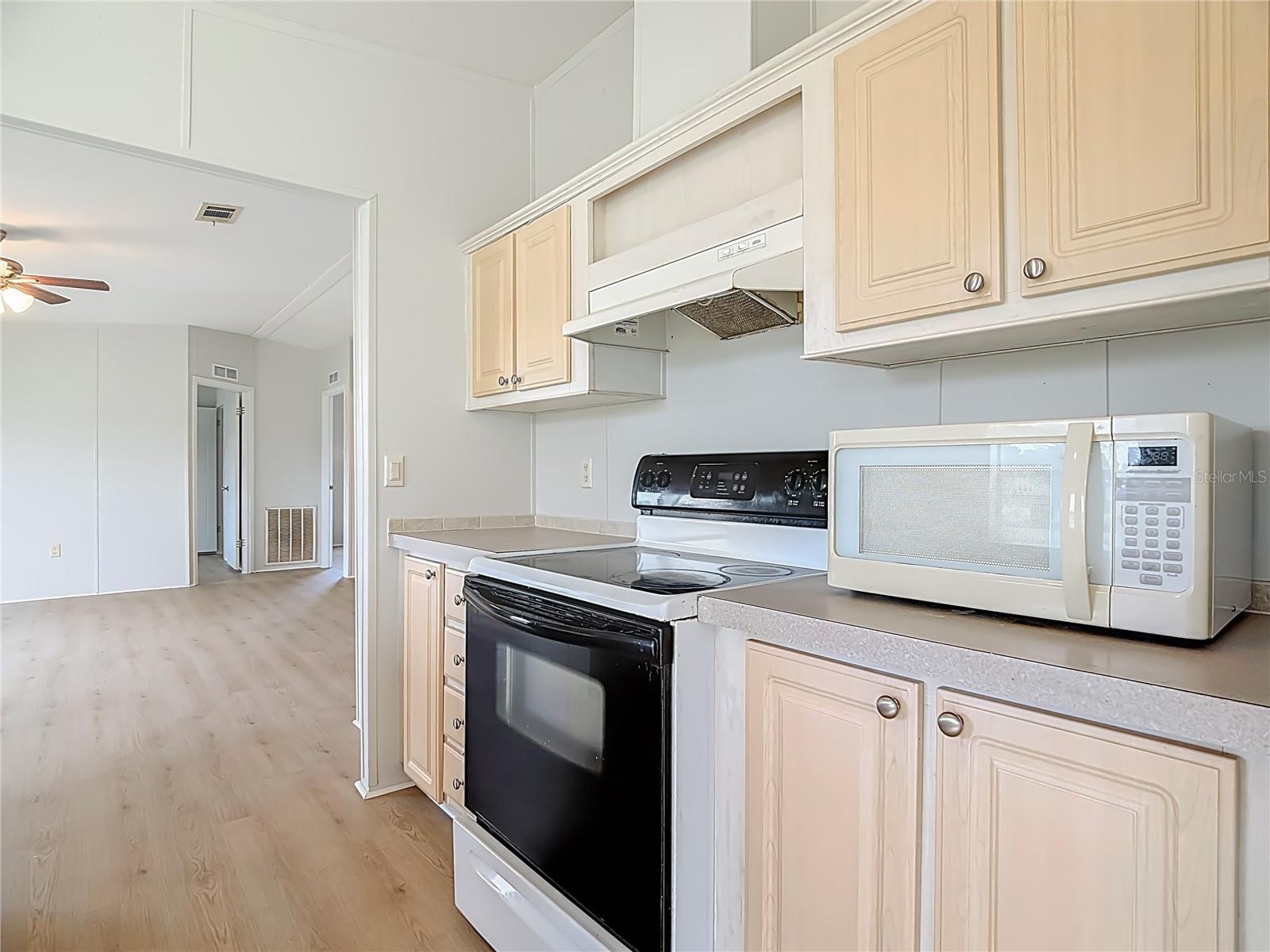 Image 9 of 33 For 4433 Roundup Drive