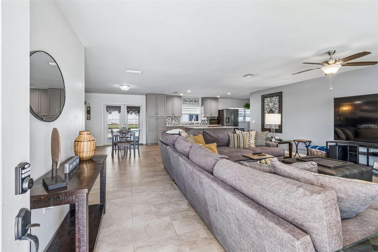 Image 21 of 62 For 530 Julie Lane