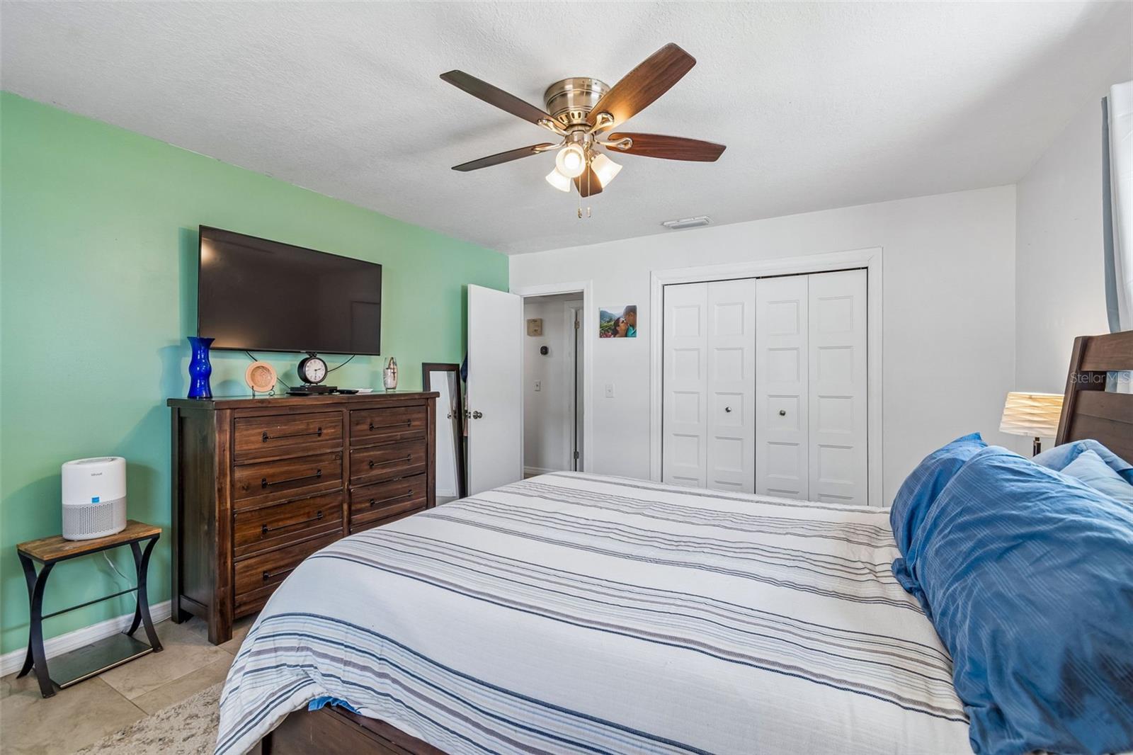 Image 30 of 62 For 530 Julie Lane