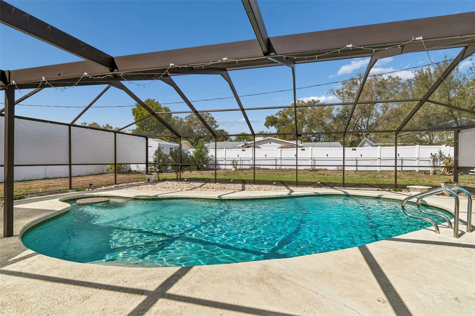 Image 37 of 62 For 530 Julie Lane