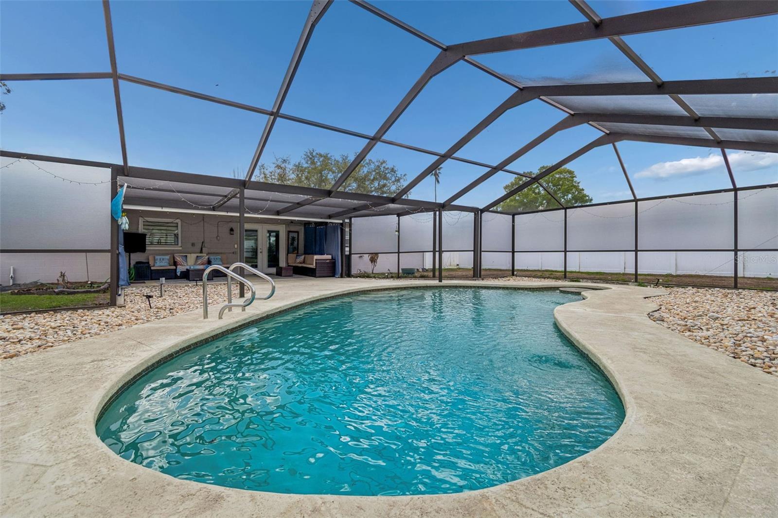 Image 38 of 62 For 530 Julie Lane