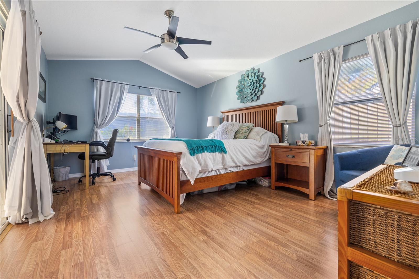 Image 13 of 37 For 4791 Klosterman Oaks Boulevard