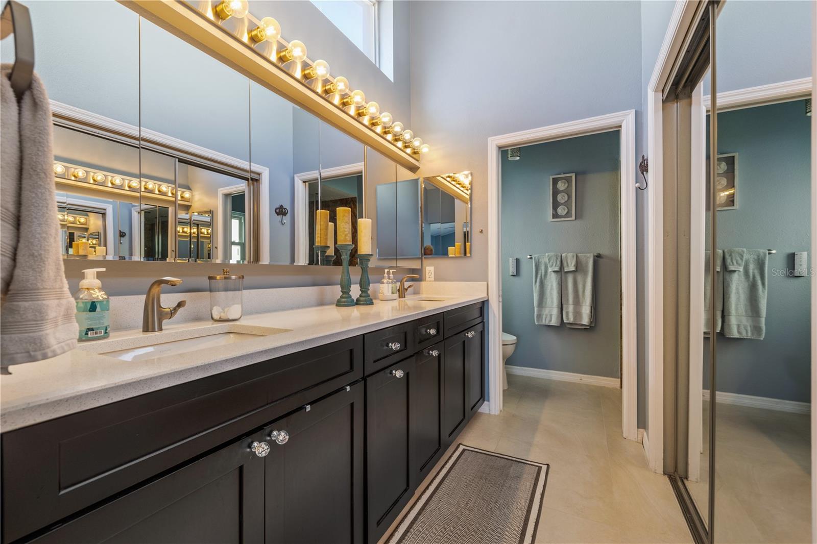 Image 17 of 37 For 4791 Klosterman Oaks Boulevard