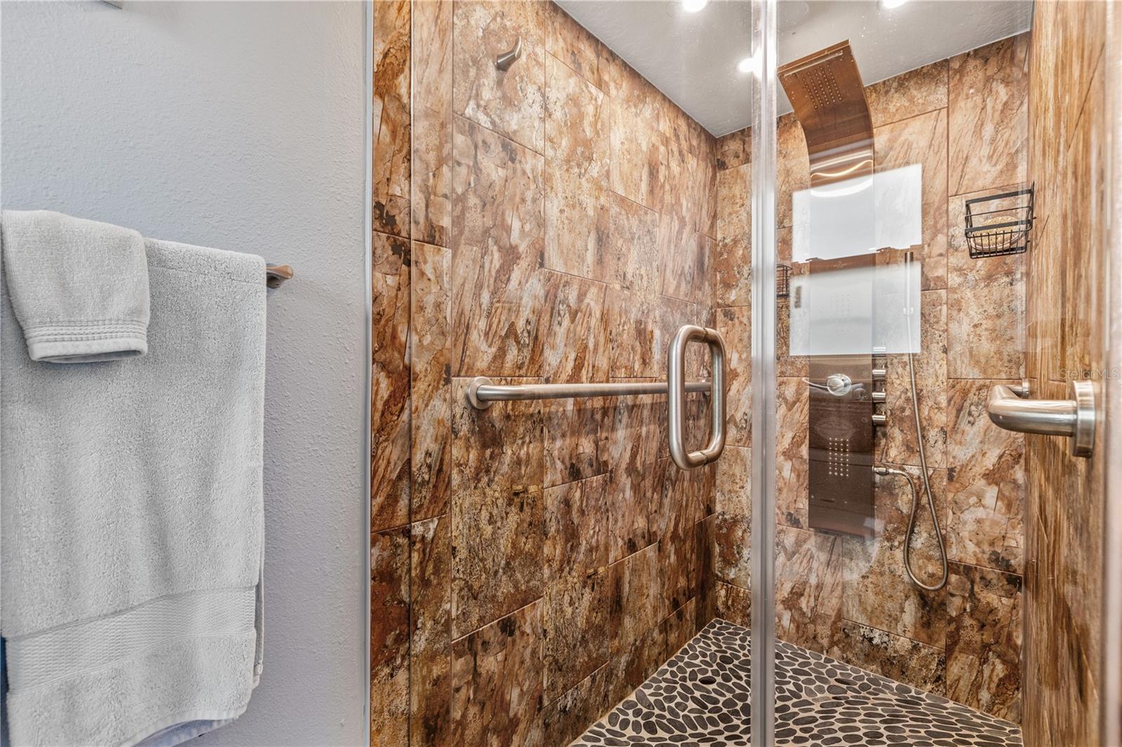 Image 18 of 37 For 4791 Klosterman Oaks Boulevard