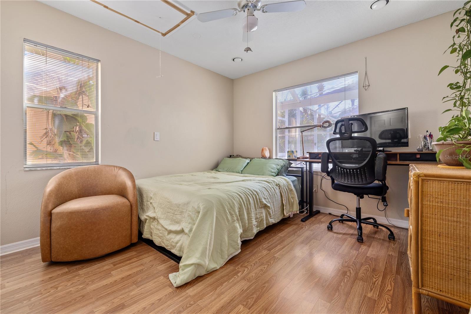 Image 21 of 37 For 4791 Klosterman Oaks Boulevard