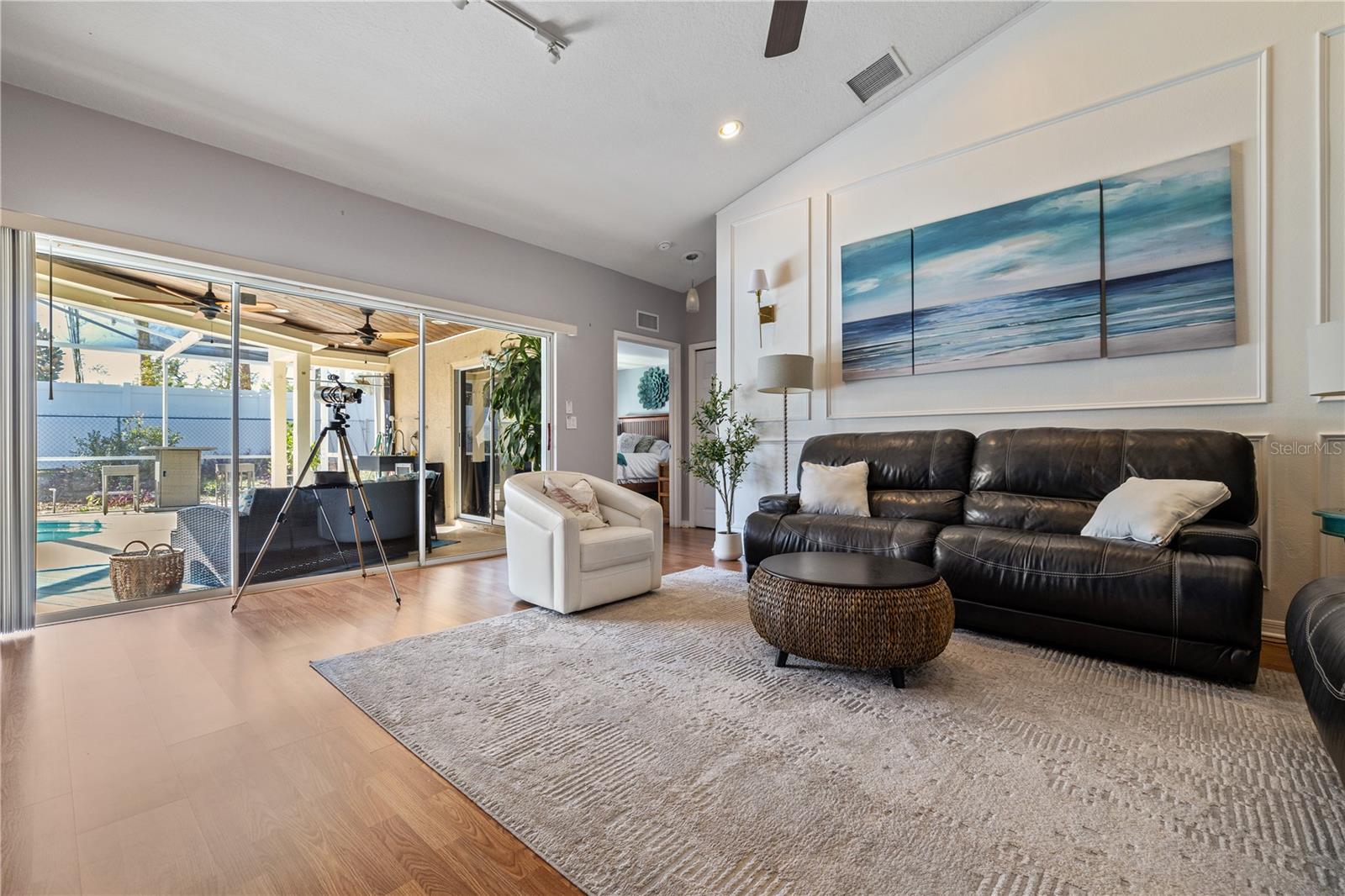 Image 7 of 37 For 4791 Klosterman Oaks Boulevard