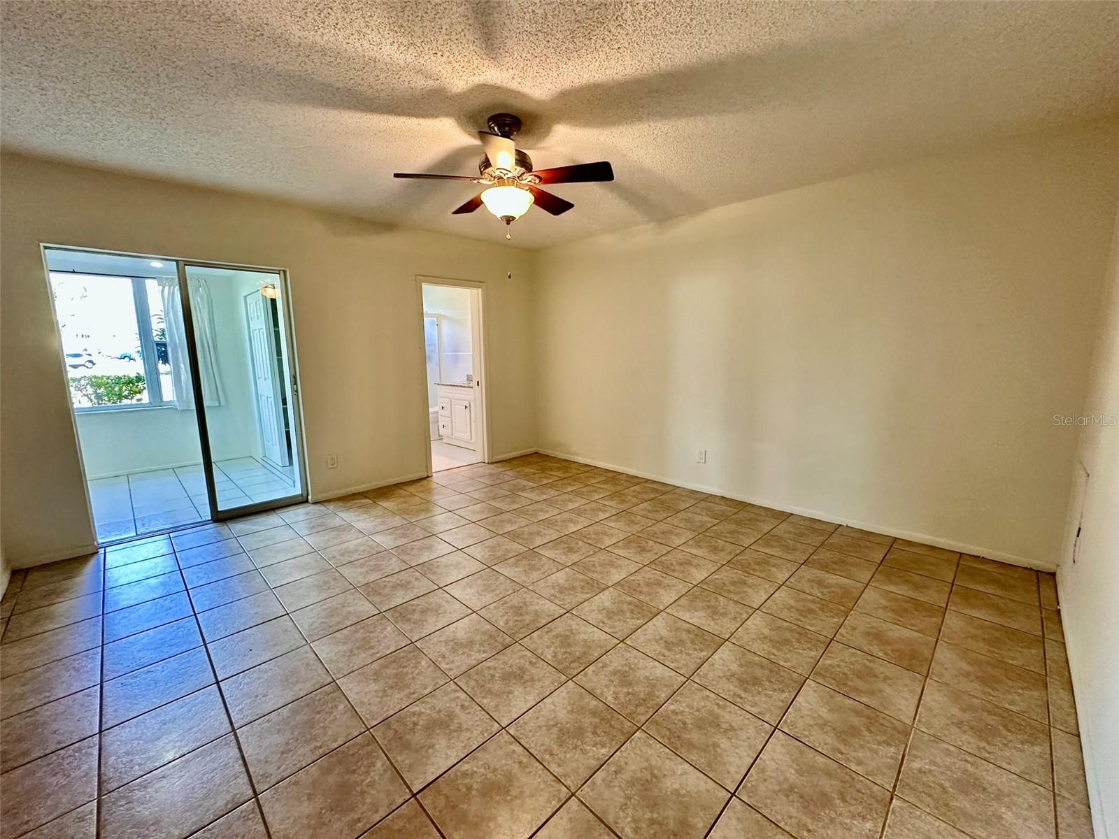 Image 14 of 44 For 2073 Denmark Street 5