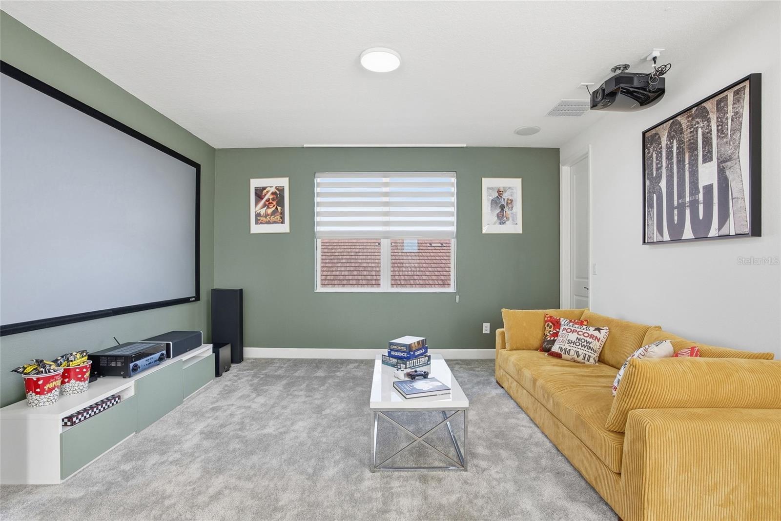 Listing photo id 21 for 32626 Tree Of Life Avenue