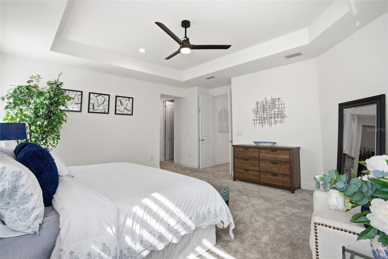 Listing photo id 25 for 32626 Tree Of Life Avenue