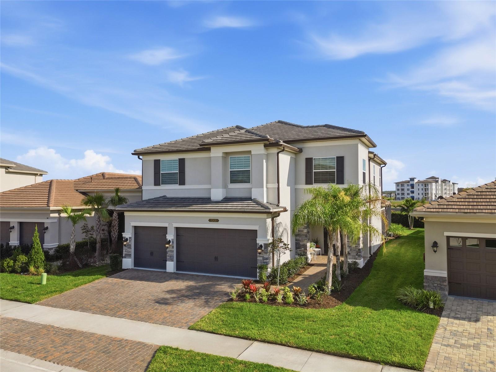 Listing photo id 1 for 32626 Tree Of Life Avenue