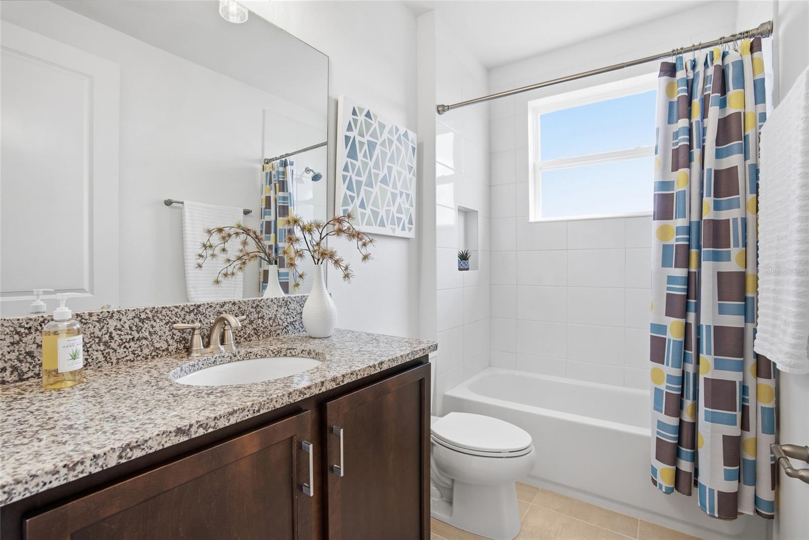 Listing photo id 30 for 32626 Tree Of Life Avenue