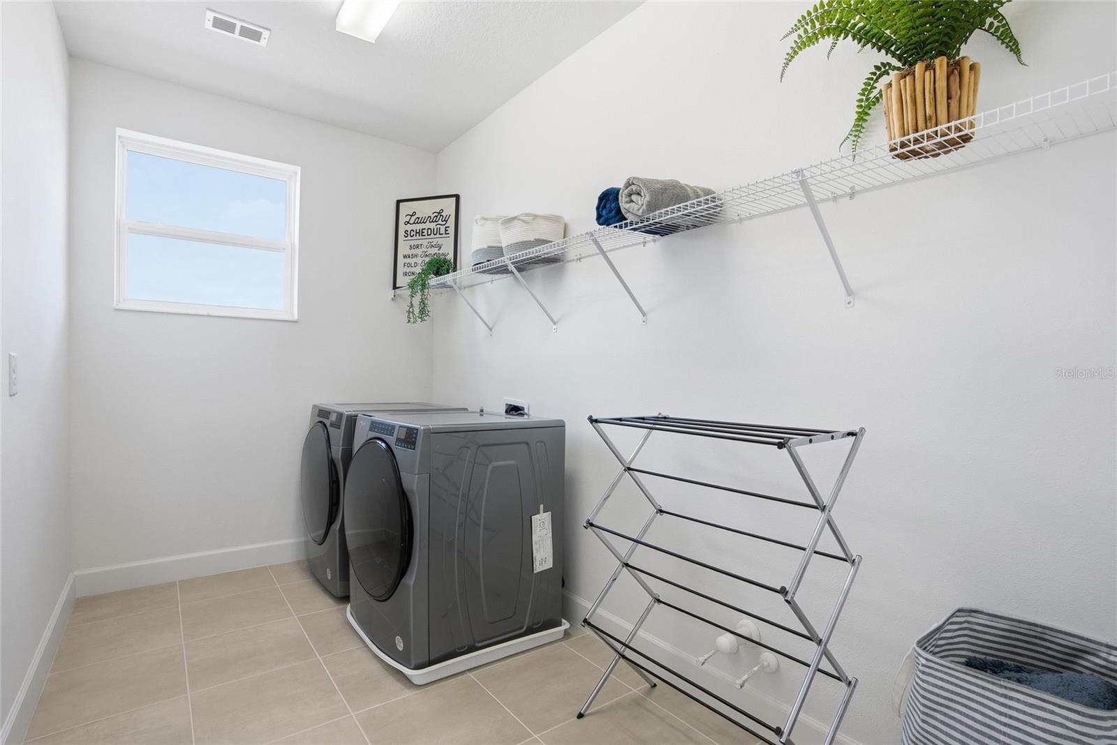 Listing photo id 39 for 32626 Tree Of Life Avenue