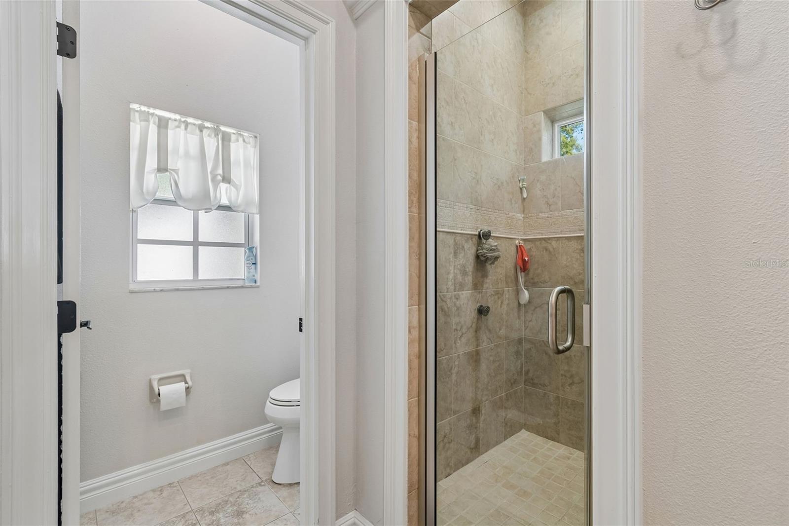 Image 24 of 100 For 1709 La Forest Avenue