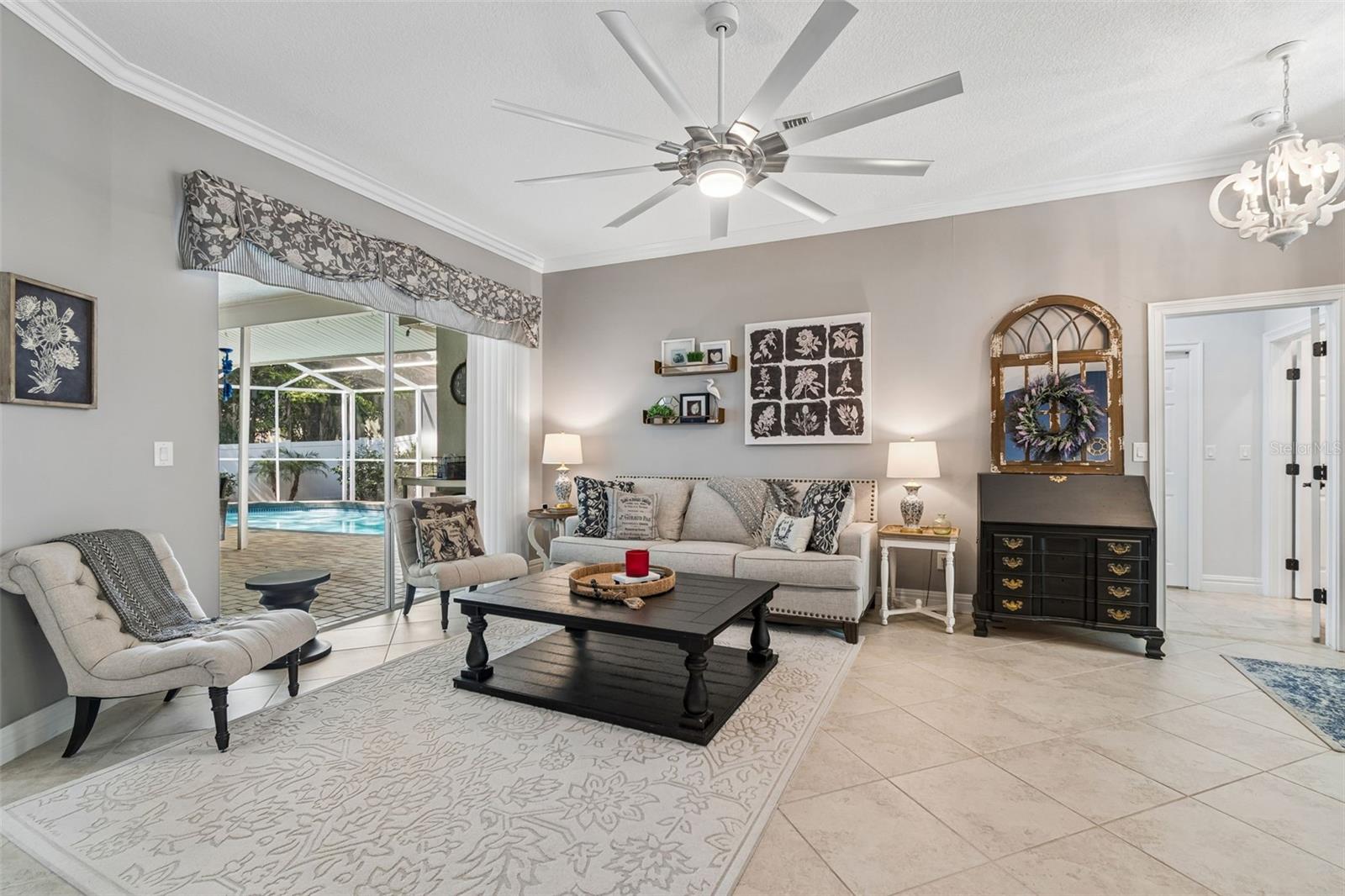 Image 3 of 100 For 1709 La Forest Avenue