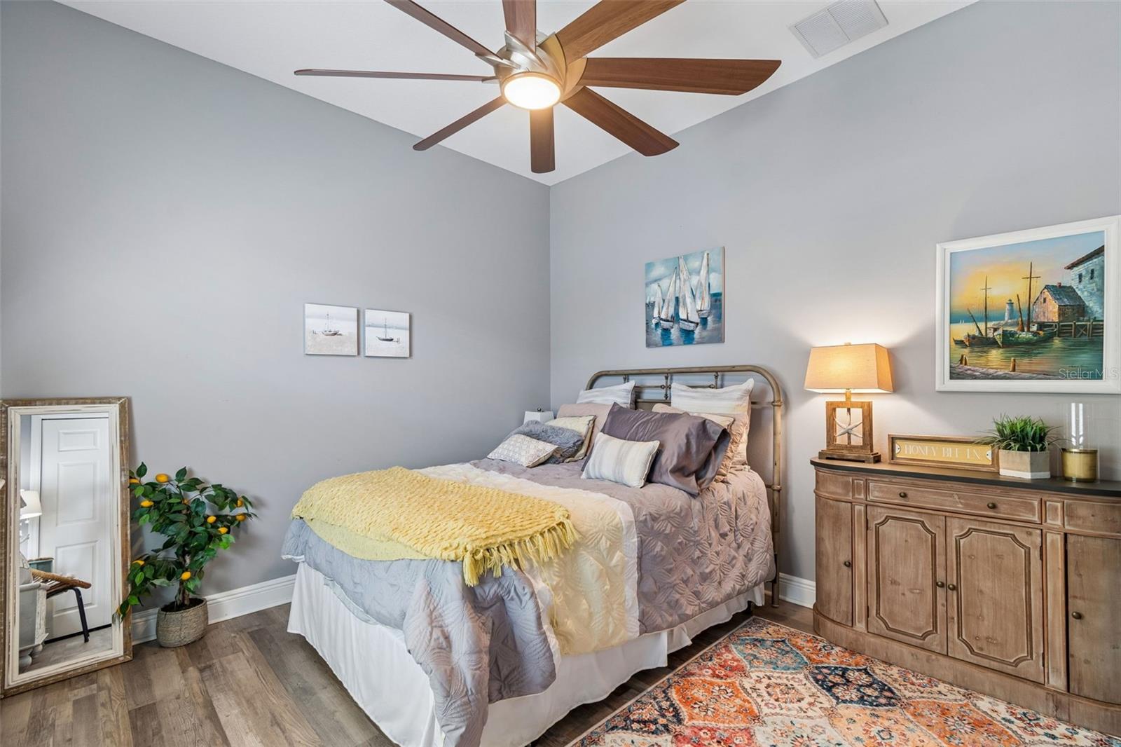 Image 30 of 100 For 1709 La Forest Avenue