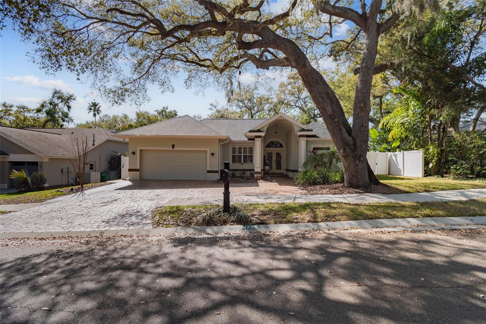 Image 94 of 100 For 1709 La Forest Avenue