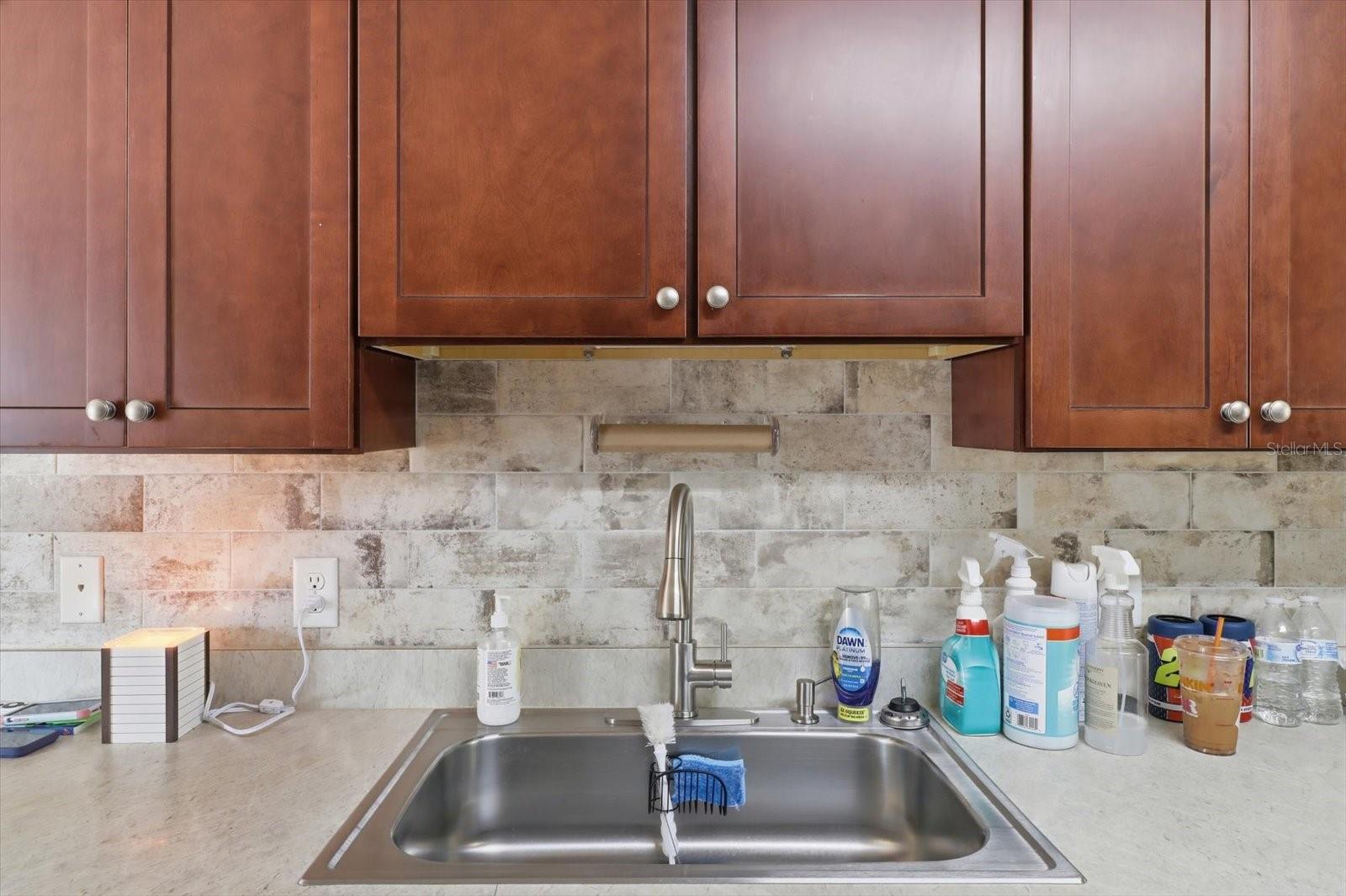 Image 20 of 44 For 786 Dugan Avenue