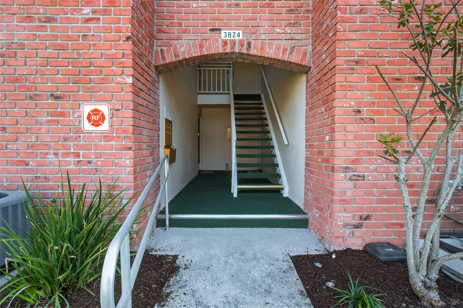 Image 2 of 43 For 3824 37th Street S 67