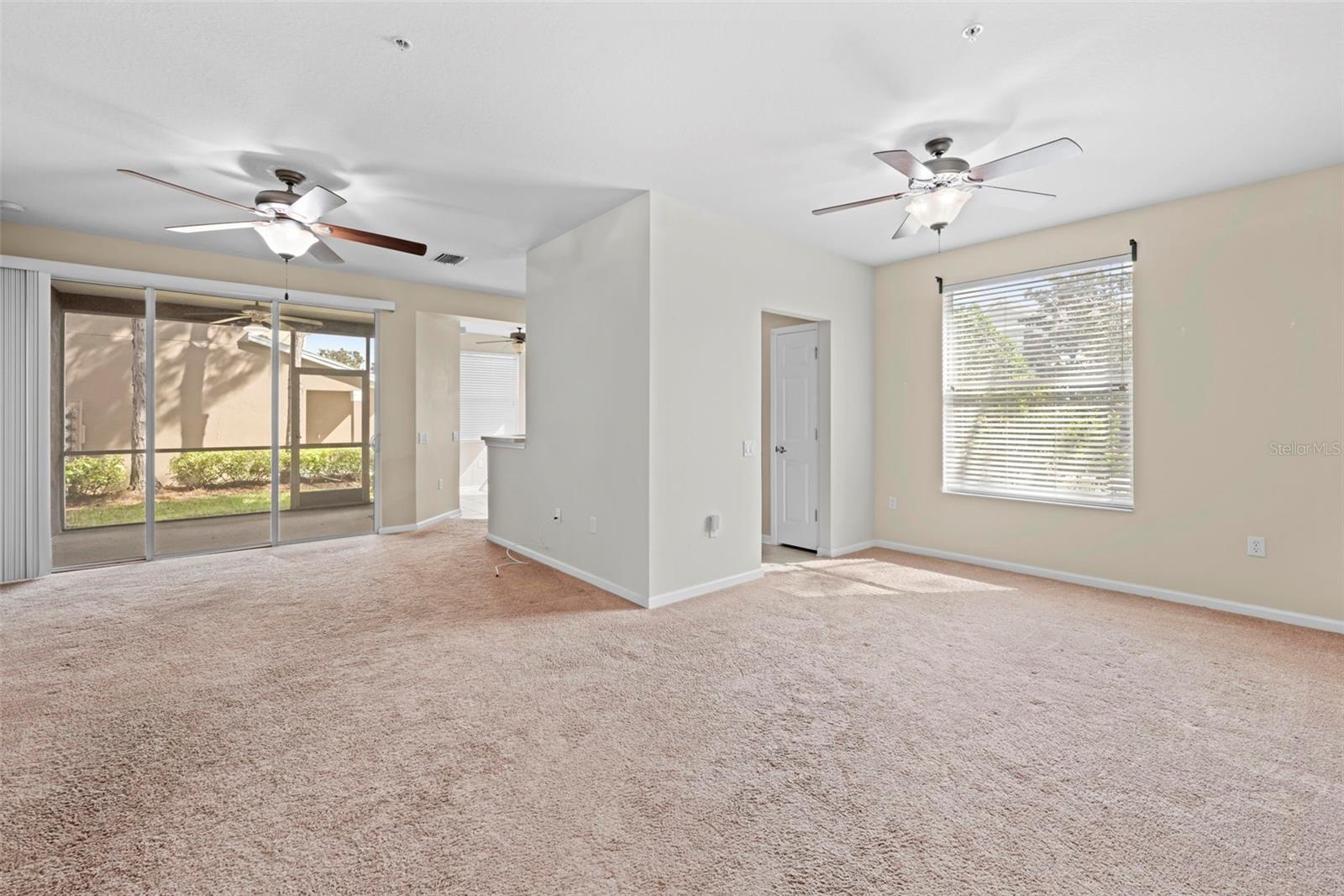 Image 10 of 41 For 2105 Kings Palace Drive 2105