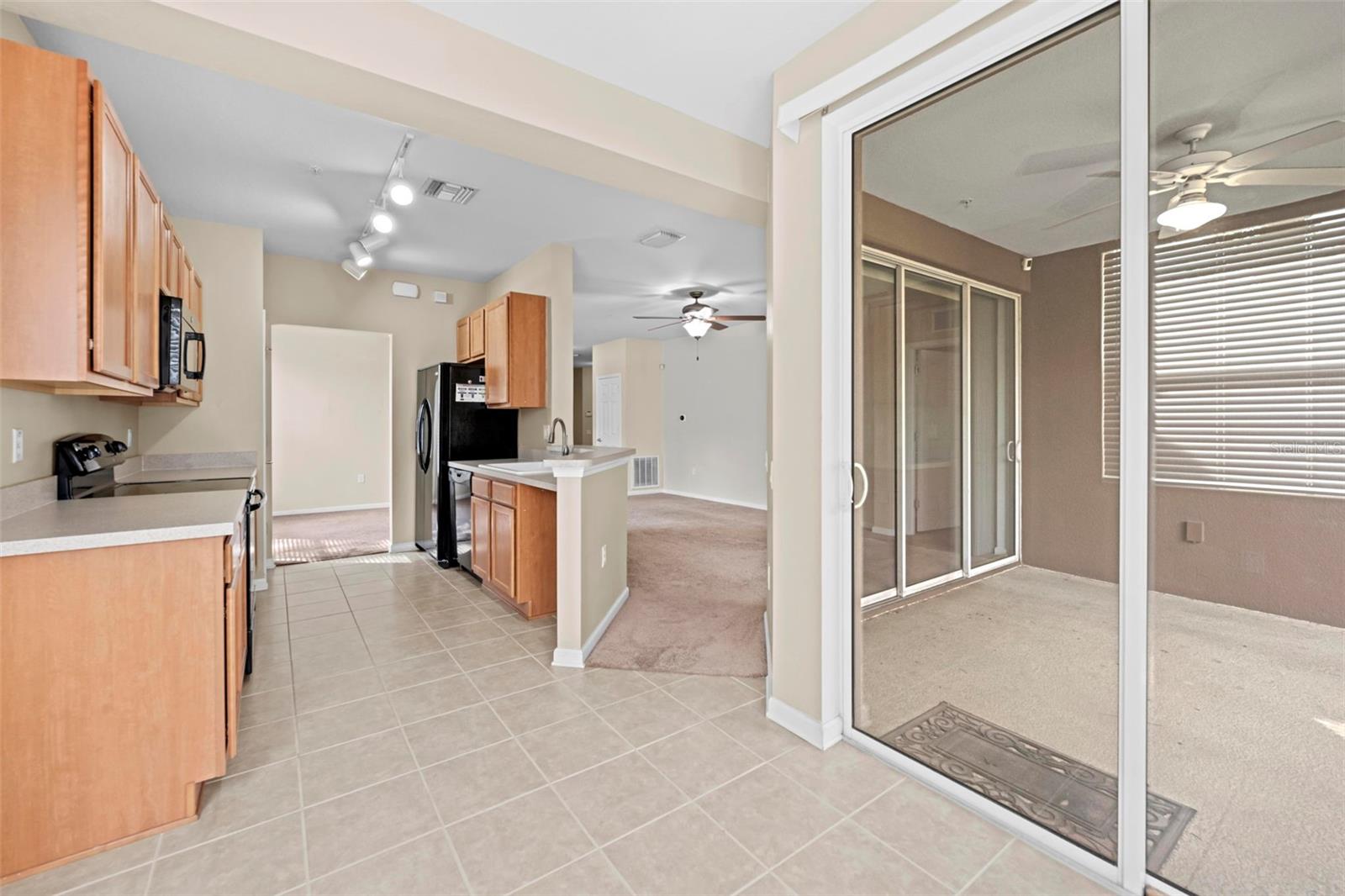 Image 18 of 41 For 2105 Kings Palace Drive 2105