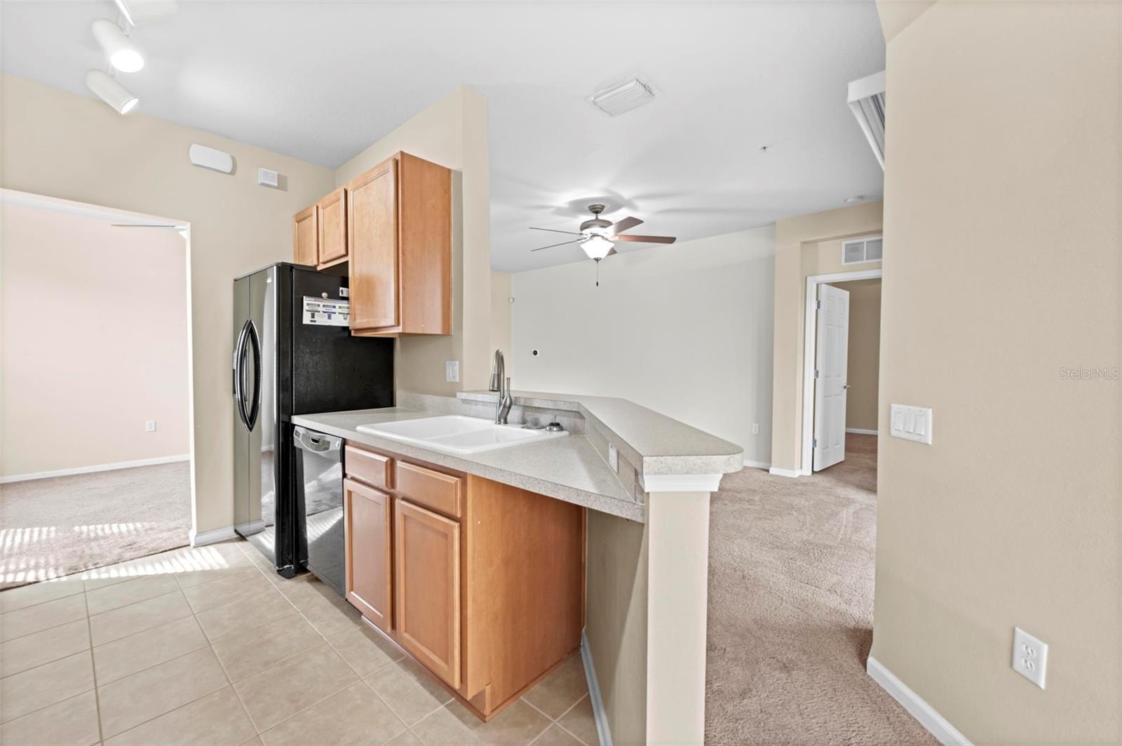 Image 20 of 41 For 2105 Kings Palace Drive 2105