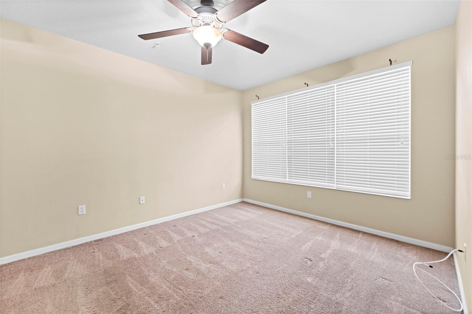 Image 26 of 41 For 2105 Kings Palace Drive 2105