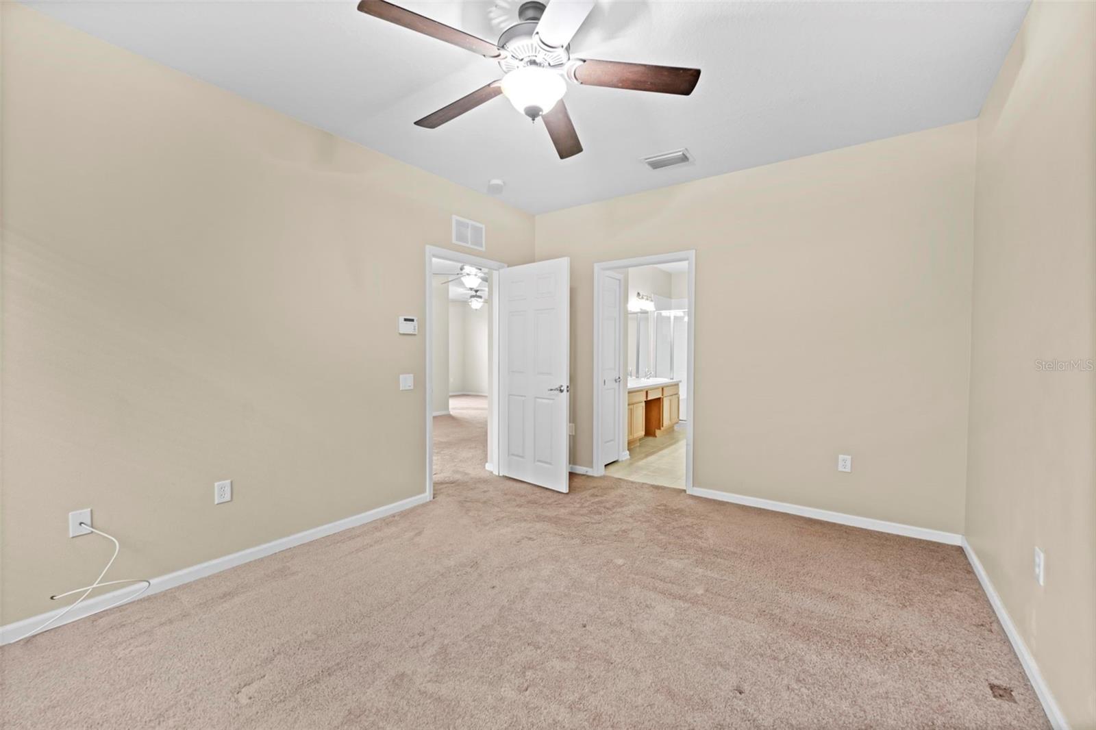 Image 28 of 41 For 2105 Kings Palace Drive 2105